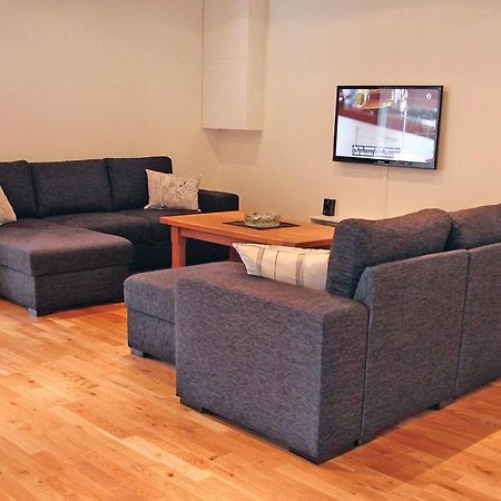 2 Bedroom Cozy Apartment In Habo Mullsjö Zewnętrze zdjęcie