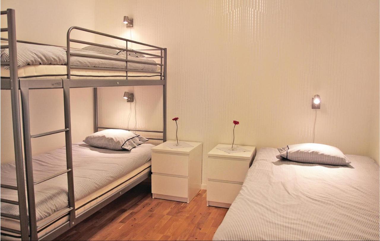2 Bedroom Cozy Apartment In Habo Mullsjö Zewnętrze zdjęcie