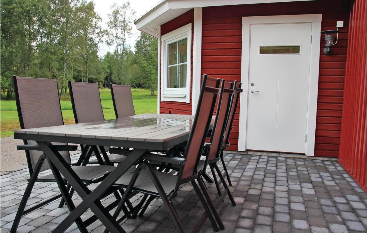 2 Bedroom Cozy Apartment In Habo Mullsjö Zewnętrze zdjęcie
